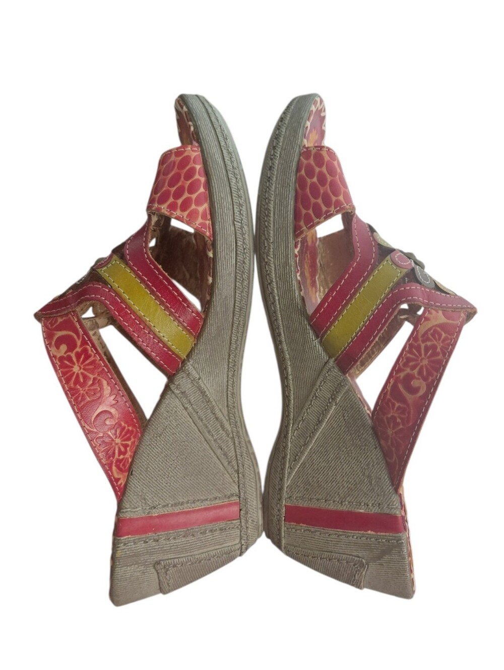 L'ATISTE Red Floral Embroidered Wedge Sandals Size 8 EU 38 - Picture 6 of 11